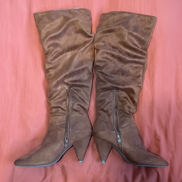 Express knee high suede boots - Picture 2 of 4